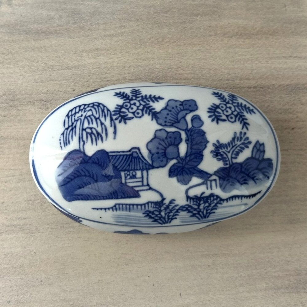 Vintage Ceramic Oriental Blue Painted Trinket Box Oval, Jewelry